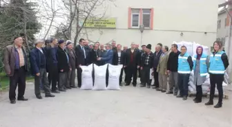 Tavşanlı'da 32 Çiftçiye 2 Ton Nohut Tohumu