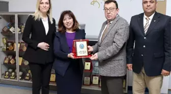 Sanko Okullarına Plaket ve Şilt Beratı Takdim Edildi