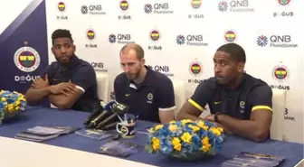 Fenerbahçeli Basketbolcular Taraftarla Buluştu