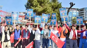 Van'da 2 Nisan Dünya Otizm Farkındalık Günü Yürüyüşü