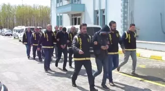 3 Yılda 11 Otomobil Çalan Hırsızlar, Düzce'de Yakaland