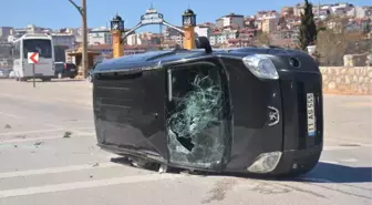 Bilecik'te Trafik Kazası, 2 Kişi Yaralandı