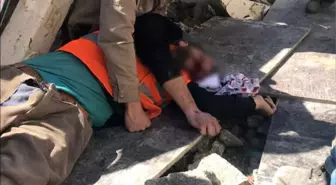 İnşaatın 4. Katından Düşen İşçi Ağır Yaralandı