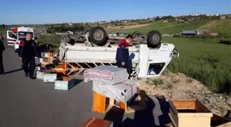 Kamyonet Takla Attı, Arı Kovanları Yola Saçıldı