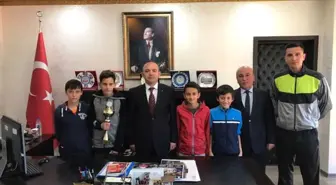 Kaymakam Öner, Balıkesir Şampiyonlarını Kabul Etti