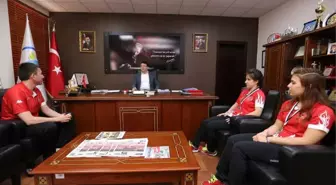 Salona Kavuşan Milli Sporcular Hedef Büyüttü