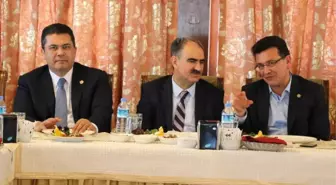 Uslu: 'Afganistan'dan Türkiye'ye Sığınmakta Olan Göçmenlere de Kapımızı Açıyoruz'