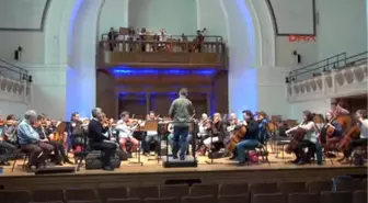 Can Atilla'nın 'Gelibolu Senfonisi Prömiyeri' Londra'da Yapıldı