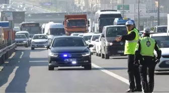 Çakarlı Aracı Durdurduğu İçin Açığa Alınan Polis Görevine İade Edildi