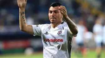 Gary Medel Twitter'dan Eski Fotoğrafını Paylaştı