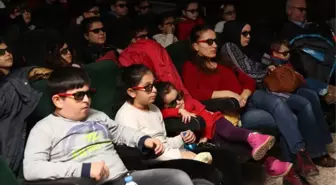 Odunpazarı Belediyesi 3d Film Gösterimlerine Devam Ediyor