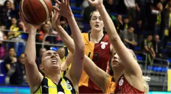 Fenerbahçe: 75 - Galatasaray: 68