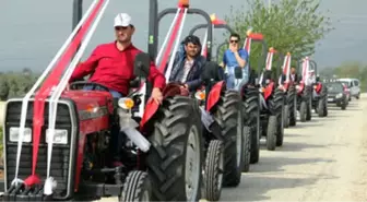 15 Traktörle Gelini Almaya Giden Damadı Görenler Hayran Kaldı