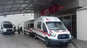 Adana'da Öğrenci Servisi Devrildi: 16 Yaralı