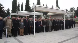 Bursa'da Polislerden Şehitlik Ziyareti