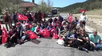 Bolu-Chp'liler Mudurnu Yolunda Oturma Eylemi Yaptı-Hd