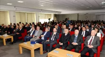 Çorum'da 'Necip Fazıl ve Beklenen Gençlik' Konferansı