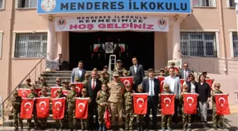 Menderes İlkokulu Mehmetçik Vakfı Yararına Kermes Düzenledi