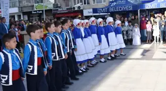 İzmit Dünya Çocukları ile Renklendi