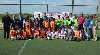 Edirne'de Gençler Halı Sahalarda Buluştu