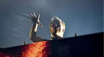 Ünlü Dj Avicii'nin Ölümü Sevenlerini Üzdü