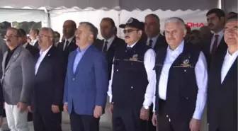 İzmir Başbakan Binali Yıldırım'dan İzmir'de Köy Ziyareti