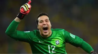 Julio Cesar Futbolu Bıraktı