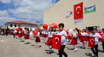 23 Nisan Ulusal Egemenlik ve Çocuk Bayramı Kutlanıyor