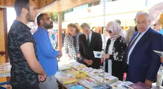 Adıyaman'da Kitap Fuarı Yoğun İlgi Gördü