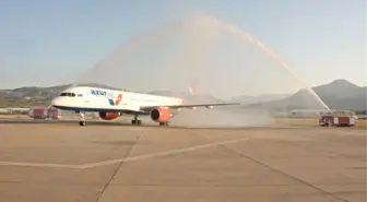 Gazipaşa Havalimanı ilk B757'yi Karşıladı