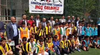 Iğdır'da Okullar Arası Futbol Turnuvası