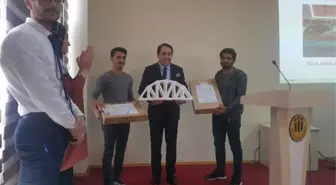 Öğrenciler En Güzel Maket Köprüyü Yapmak İçin Yarıştı