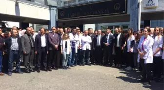 Trabzon'da Doktora Darp Protesto Edildi