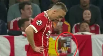 Galatasaraylı Taraftar, Ribery'ye Eski Fotoğrafını Gösterdi