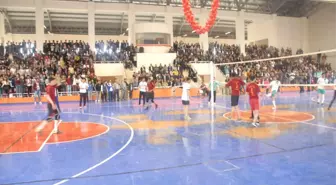 Bulanık'ta Voleybol Turnuvası