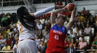 Çukurova Basketbol Yarı Finalde