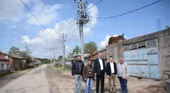 Köylerde Elektrik Hatları Yenileniyor