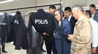 Türk Polis Teşkilatının Üniformaları Adıyaman'da Üretiliyor