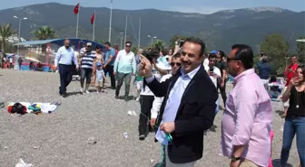 1 Mayıs'ta Gök Ayyıldız'a Büründü