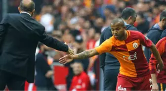 Galatasaray'ın Beklerden Yana Yüzü Gülüyor