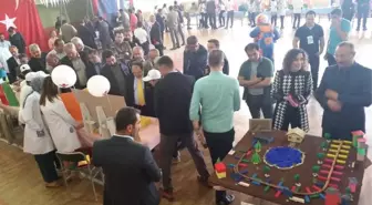 Kulu'da Öğrenciler Tübitak Fuarında Projelerini Sergiledi