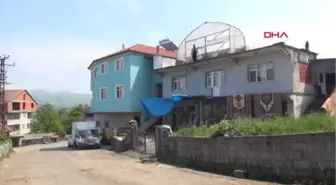 Zonguldak Evinin Çatısına Sera Kurdu Hd