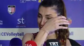 Milli Voleybolcu Neslihan Demir Güler Kariyerini Gözyaşlarıyla Noktaladı