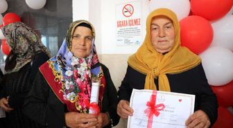 61 Yaşında Okuryazar Olunca Bakın Ne Yaptı