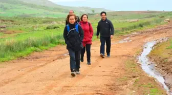 Doğa Yürüyüşüyle Bitlis'in Doğal Güzelliklerine Dikkat Çektiler