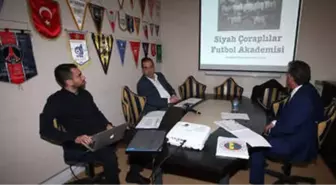 Fenerbahçe 'Siyah Çoraplar Futbol Akademisi'ni Resmen Duyurdu!