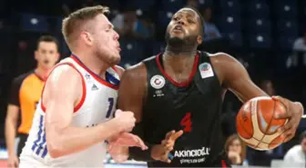 Anadolu Efes-Gaziantep Basketbol: 94-87