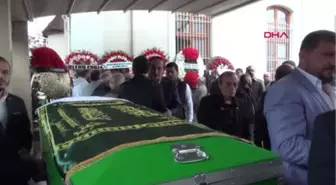 Sakarya Cenazede Abdullah Gül'e Tepki