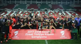 Akhisarspor, Tarihinde İlk Kez Ziraat Türkiye Kupasını Kazandı