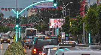 Çorum'da Kavşaklara Ledli Trafik Lambası Konuluyor